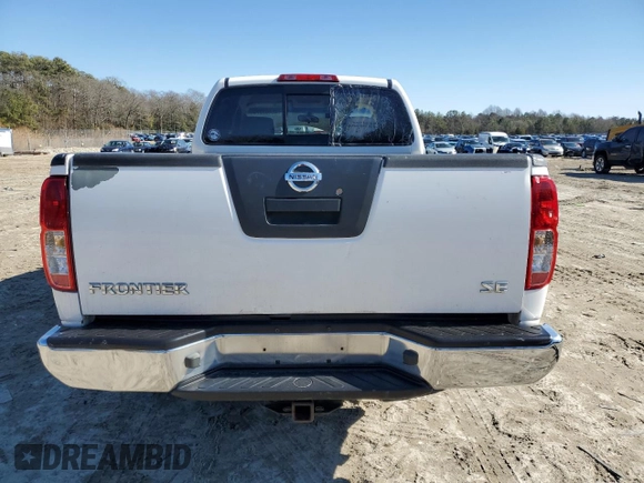 2007 Nissan Frontier SE z VIN 1N6AD06U97C410014, wystawiony jako Copart lot #46402375 z przebiegiem 172 136 mil mil oraz Szkoda całkowita • Salvage title. Historia ofert i sprzedaży dostępna na DreamBid. Obrazek 6.