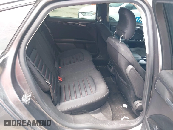 2013 Ford Fusion SE Hybrid с VIN 3FA6P0LU1DR267258, выставлен на аукционе IAAI как лот 42675187 с пробегом 184 121 миль миль и . История ставок и продаж доступна на DreamBid. Изображение 8.