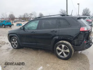 2020 Jeep Cherokee Latitude with VIN 1C4PJMCX9LD584410, listed as a IAAI auction lot 41710754 with 73,325 mi miles. Bid and sale history available at carsss.com. Image 14.