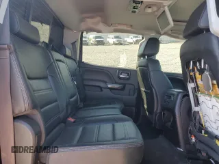 2015 GMC Sierra 2500HD Denali z VIN 1GT120E80FF175769, wystawiony jako Copart lot #79047164 z przebiegiem 116 447 mil mil oraz Szkoda całkowita • Salvage title. Historia ofert i sprzedaży dostępna na DreamBid. Obrazek 11.