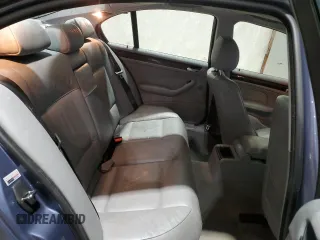 2005 BMW 3 Series 325xi with VIN WBAEU33445PR18694, listed as a Copart auction lot 87293204 with 151,393 mi miles and Salvage Title. Bid and sale history available at carsss.com. Image 10.