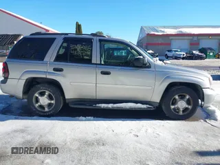 2007 Chevrolet TrailBlazer LT with VIN 1GNDT13S572246804, listed as a IAAI auction lot 41680244 with 198,825 mi miles. Bid and sale history available at carsss.com. Image 14.