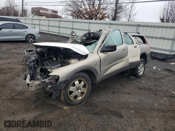 2001 Volvo V70 with VIN YV1SZ58D111012327, listed as a Copart auction lot 49715295 with 0 mi miles and Salvage Title. Bid and sale history available at carsss.com. Image 1.