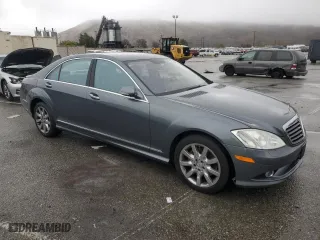 2009 Mercedes-Benz S-Class 5.5L V8 with VIN WDDNG71X09A258635, listed as a Copart auction lot 45342355 with 177,566 mi miles and Clean Title. Bid and sale history available at carsss.com. Image 4.
