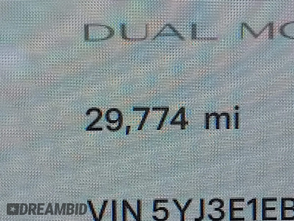 2020 Tesla Model 3 Long Range z VIN 5YJ3E1EB5LF619018, wystawiony jako IAAI lot #42131960 z przebiegiem 29 774 mil mil oraz . Historia ofert i sprzedaży dostępna na DreamBid. Obrazek 15.