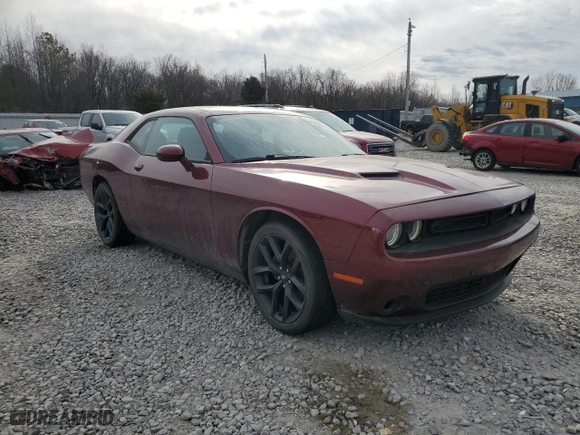 2021 Dodge Challenger SXT with VIN 2C3CDZAG9MH572708, listed as a Copart auction lot 47476175 with 137,834 mi miles and Salvage Title. Bid and sale history available at carsss.com. Image 4.