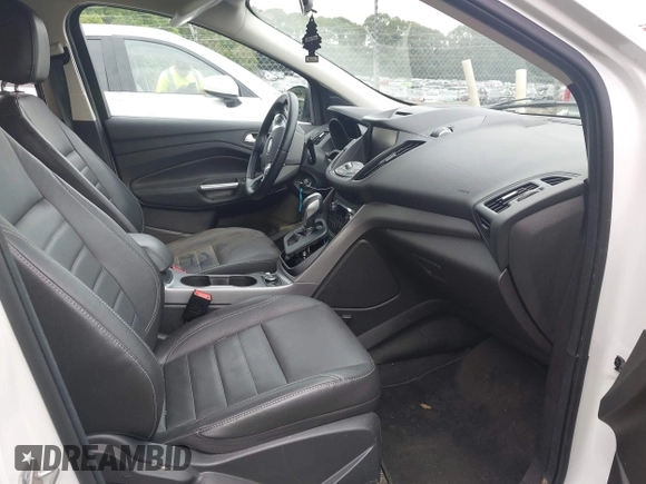 2014 Ford Escape SE с VIN 1FMCU9G9XEUD60270, выставлен на аукционе IAAI как лот 42431296 с пробегом 83 159 миль миль и . История ставок и продаж доступна на DreamBid. Изображение 5.