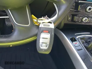 2013 Audi A4 Premium с VIN WAUDFAFL5DA158032, выставлен на аукционе IAAI как лот 42394021 с пробегом 114 049 миль миль и . История ставок и продаж доступна на DreamBid. Изображение 11.