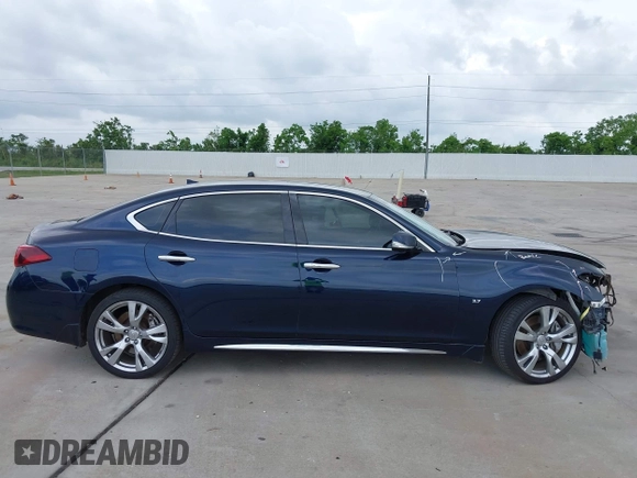 2017 Infiniti Q70 3.7 with VIN JN1BY1PR0HM210469, listed as a IAAI auction lot 42149004 with 105,840 mi miles and . Bid and sale history available at DreamBid. Image 13.