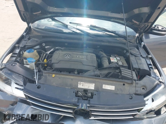 2014 Volkswagen Jetta SE with VIN 3VWD07AJ3EM232529, listed as a IAAI auction lot 42286442 with 125,000 mi miles and . Bid and sale history available at DreamBid. Image 10.