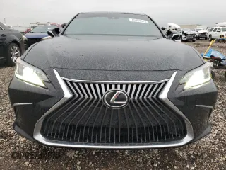 2021 Lexus ES with VIN 58ADZ1B10MU110326, listed as a Copart auction lot 45703515 with 39,227 mi miles and Clean Title. Bid and sale history available at carsss.com. Image 5.