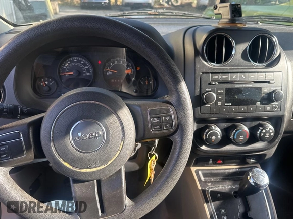 2017 Jeep Patriot Sport with VIN 1C4NJPBA7HD149107, listed as a Copart auction lot 80780614 with 106,402 mi miles and Clean Title. Bid and sale history available at carsss.com. Image 9.