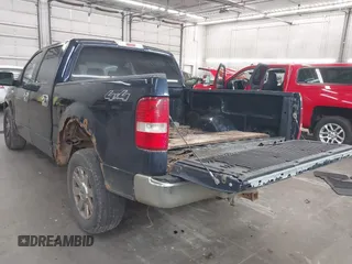 2005 Ford F-150 XLT с VIN 1FTPW14595FA76040, выставлен на аукционе IAAI как лот 42401059 с пробегом 234 968 миль миль и . История ставок и продаж доступна на DreamBid. Изображение 3.