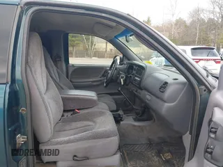 1998 Dodge Dakota SLT with VIN 1B7GG22XXWS625292, listed as a IAAI auction lot 41704917 with 158,629 mi miles and . Bid and sale history available at carsss.com. Image 5.