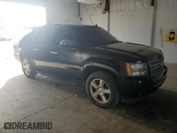 2007 Chevrolet Suburban LTZ with VIN 1GNFK163X7J252250, listed as a Copart auction lot 58479585 with 269,637 mi miles and Clean title. Bid and sale history available at DreamBid. Image 4.