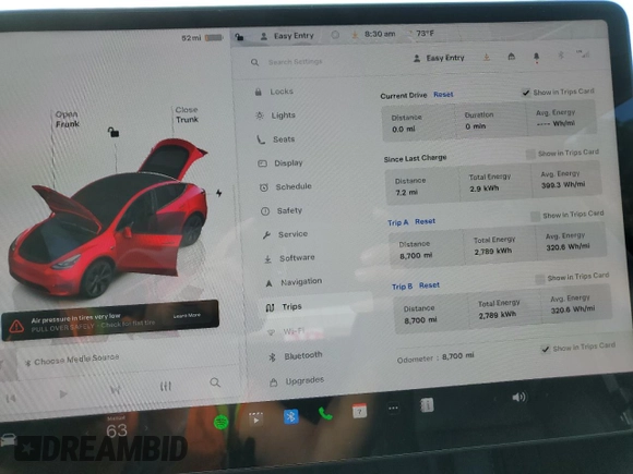 2024 Tesla Model Y Long Range with VIN 7SAYGDEE6RA318973, listed as a Copart auction lot 55586435 with 8,700 mi miles and Salvage title. Bid and sale history available at DreamBid. Image 9.