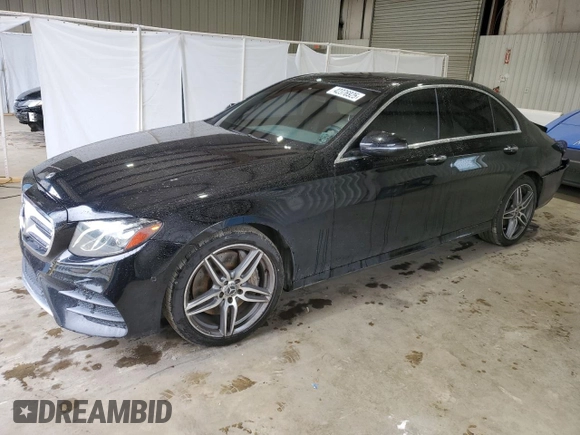 2018 Mercedes-Benz E-Class E 300 with VIN WDDZF4JBXJA374002, listed as a Copart auction lot 42376925 with 136,184 mi miles and Salvage Title. Bid and sale history available at carsss.com. Image 1.