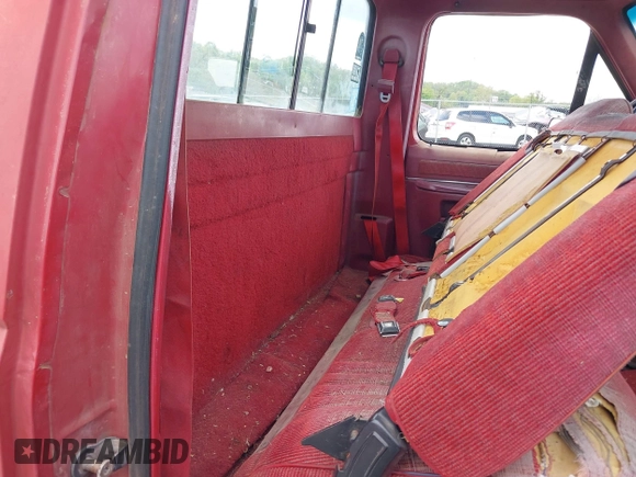 1989 Ford F-150 with VIN 1FTEF14N0KLA44582, listed as a IAAI auction lot 42108560 with 622 mi miles. Bid and sale history available at carsss.com. Image 8.
