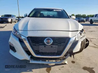 2020 Nissan Altima S z VIN 1N4BL4BV8LC101988, wystawiony jako Copart lot #56015455 z przebiegiem 133 045 mil mil oraz Szkoda całkowita • Salvage title. Historia ofert i sprzedaży dostępna na DreamBid. Obrazek 5.