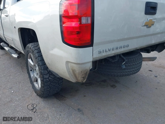 2015 Chevrolet Silverado 1500 LT with VIN 3GCPCREC5FG256216, listed as a IAAI auction lot 41598523 with 172,575 mi miles. Bid and sale history available at carsss.com. Image 17.