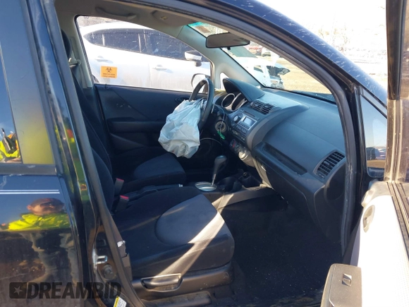 2008 Honda Fit Sport with VIN JHMGD38608S072411, listed as a IAAI auction lot 41413545 with 112,217 mi miles. Bid and sale history available at carsss.com. Image 5.