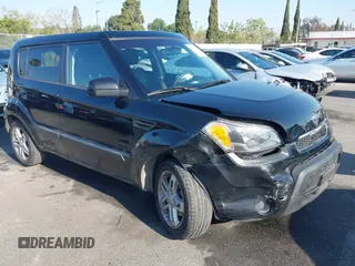 2010 Kia Soul + with VIN KNDJT2A26A7140621, listed as a IAAI auction lot 42001647 with 52,780 mi miles. Bid and sale history available at carsss.com. Image 1.