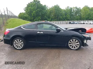 2009 Honda Accord EX-L z VIN 1HGCS22869A003659, wystawiony jako IAAI lot #42220598 z przebiegiem 203 748 mil mil oraz . Historia ofert i sprzedaży dostępna na DreamBid. Obrazek 13.