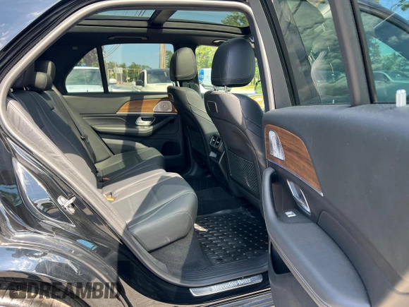 2020 Mercedes-Benz GLE 580 with VIN 4JGFB8GB6LA173655, listed as a Copart auction lot 62782015 with 120,087 mi miles and Clean title. Bid and sale history available at DreamBid. Image 6.