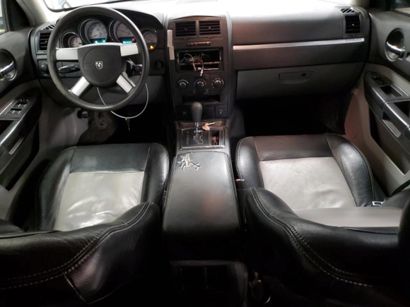 2008 Dodge Magnum with VIN 2D4FV47T68H130460, listed as a Copart auction lot 50077235 with 135,648 mi miles and Clean Title. Bid and sale history available at carsss.com. Image 8.