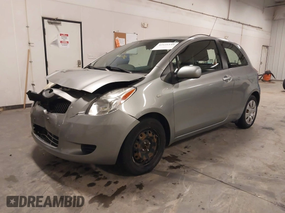 2008 Toyota Yaris с VIN JTDJT923785141637, выставлен на аукционе IAAI как лот 42121149 с пробегом 135 719 миль миль и . История ставок и продаж доступна на DreamBid. Изображение 18.