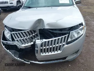 2012 Lincoln MKZ z VIN 3LNHL2GC4CR835010, wystawiony jako IAAI lot #42479902 z przebiegiem 85 133 mil mil oraz . Historia ofert i sprzedaży dostępna na DreamBid. Obrazek 6.