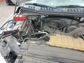 2017 Ford F-150 XL с VIN 1FTMF1E85HFA79145, выставлен на аукционе Copart как лот 53292275 с пробегом 92 918 миль миль и Чистый • Clean title. История ставок и продаж доступна на DreamBid. Изображение 13.