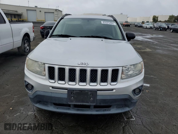 2011 Jeep Compass with VIN 1J4NT1FA3BD176632, listed as a Copart auction lot 85525484 with 112,160 mi miles and Clean Title. Bid and sale history available at carsss.com. Image 5.