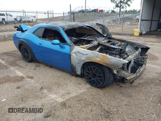 2016 Dodge Challenger R/T Plus с VIN 2C3CDZBT0GH184881, выставлен на аукционе IAAI как лот 42214342 с пробегом Не указан миль и . История ставок и продаж доступна на DreamBid. Изображение 1.