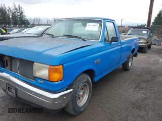 1988 Ford F-150 with VIN 2FTDF15Y4JCA68039, listed as a IAAI auction lot 41714172 with 8,856 mi miles. Bid and sale history available at carsss.com. Image 2.
