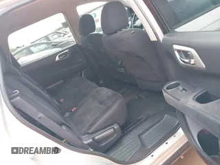 2014 Nissan Pathfinder SV with VIN 5N1AR2MM7EC630151, listed as a IAAI auction lot 42118516 with 165,431 mi miles. Bid and sale history available at carsss.com. Image 8.
