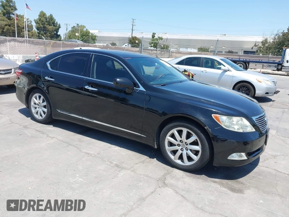2008 Lexus LS 460 с VIN JTHBL46F785055299, выставлен на аукционе IAAI как лот 42678981 с пробегом 273 830 миль миль и . История ставок и продаж доступна на DreamBid. Изображение 1.