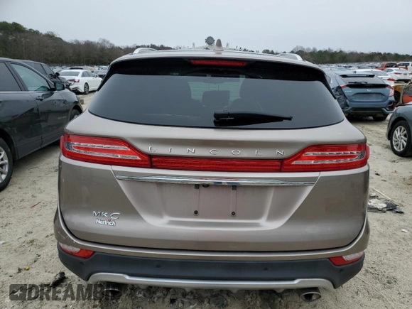 2019 Lincoln MKC Standard z VIN 5LMCJ1C9XKUL26497, wystawiony jako Copart lot #45780825 z przebiegiem 32 216 mil mil oraz Szkoda całkowita • Salvage title. Historia ofert i sprzedaży dostępna na DreamBid. Obrazek 6.