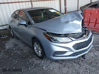 2017 Chevrolet Cruze LT with VIN 1G1BH5SE5H7194219, listed as a IAAI auction lot 40876271 with 147,478 mi miles. Bid and sale history available at carsss.com. Image 1.