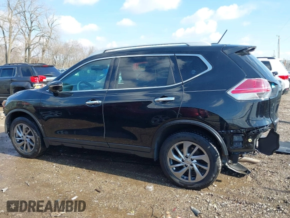 2015 Nissan Rogue SL with VIN 5N1AT2MV8FC899383, listed as a IAAI auction lot 38805565 with 95,236 mi miles and . Bid and sale history available at carsss.com. Image 15.