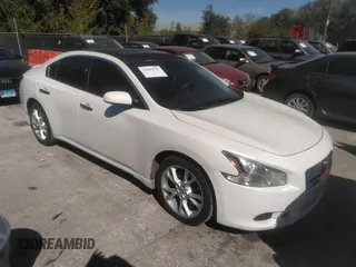 2014 Nissan Maxima 3.5 SV with VIN 1N4AA5APXEC482563, listed as a IAAI auction lot 34583717 with 140,760 mi miles. Bid and sale history available at carsss.com. Image 1.