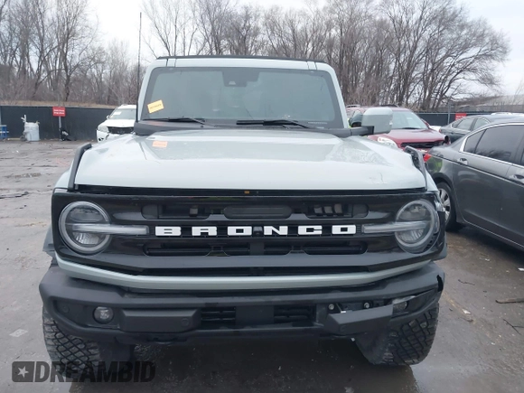 2023 Ford Bronco z VIN 1FMEE5DP3PLB33884, wystawiony jako IAAI lot #41202669 z przebiegiem 58 749 mil mil oraz . Historia ofert i sprzedaży dostępna na DreamBid. Obrazek 12.