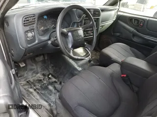 2003 GMC Sonoma SLS with VIN 1GTCS14X438202978, listed as a Copart auction lot 78020894 with 170,385 mi miles and Salvage Title. Bid and sale history available at carsss.com. Image 8.