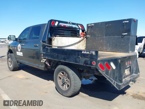 2012 Ram 2500 ST z VIN 3C6TD5CT6CG290580, wystawiony jako IAAI lot #41755239 z przebiegiem 207 282 mil mil oraz . Historia ofert i sprzedaży dostępna na DreamBid. Obrazek 3.