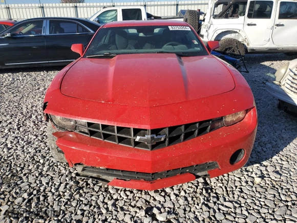2013 Chevrolet Camaro LS with VIN 2G1FE1E30D9239122, listed as a Copart auction lot 83753264 with 99,959 mi miles and Salvage Title. Bid and sale history available at carsss.com. Image 5.