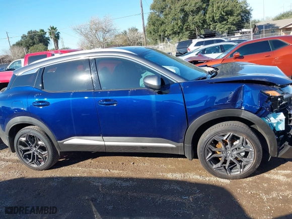 2025 Nissan Kicks SR with VIN 3N8AP6DA8SL325950, listed as a IAAI auction lot 41356612 with 545 mi miles. Bid and sale history available at carsss.com. Image 14.
