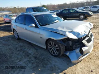 2006 BMW 3 Series 325i with VIN WBAVB13516KX40275, listed as a IAAI auction lot 41563739 with 185,783 mi miles. Bid and sale history available at carsss.com. Image 1.