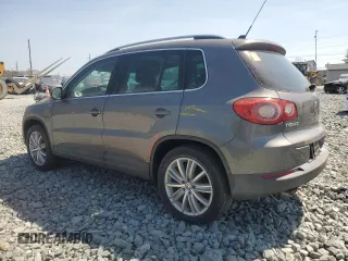 2010 Volkswagen Tiguan SEL with VIN WVGBV7AX4AW513809, listed as a Copart auction lot 50951415 with 109,001 mi miles and Clean Title. Bid and sale history available at DreamBid. Image 2.