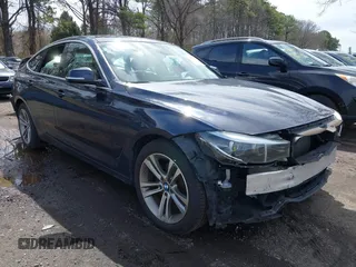 2018 BMW 3 Series 330i xDrive with VIN WBA8Z9C54JG828207, listed as a IAAI auction lot 42000931 with 73,736 mi miles. Bid and sale history available at carsss.com. Image 6.