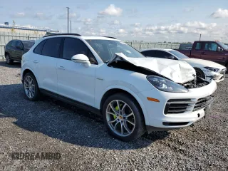 2019 Porsche Cayenne E-Hybrid with VIN WP1AE2AYXKDA52123, listed as a Copart auction lot 72756264 with 19,804 mi miles and Salvage title. Bid and sale history available at DreamBid. Image 4.